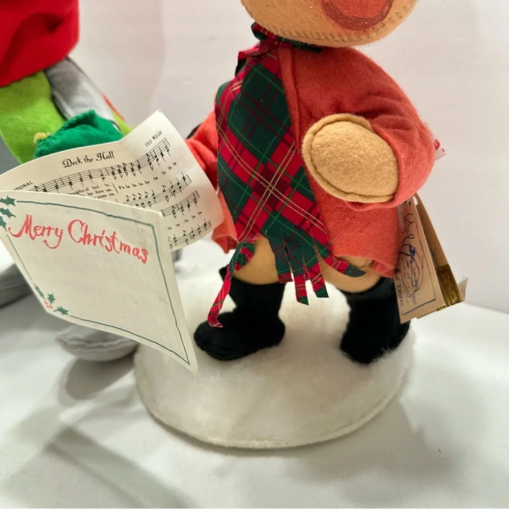 Vintage‎ Annalee Dolls Festive Mouse and Bear Plush Duo Figures Carolers “as is”